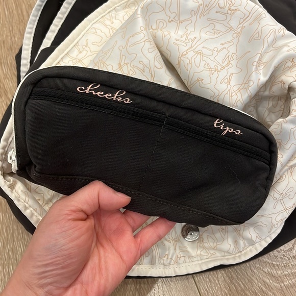 Lululemon Original Large Gray Gym/Travel Bag - Picture 8 of 8